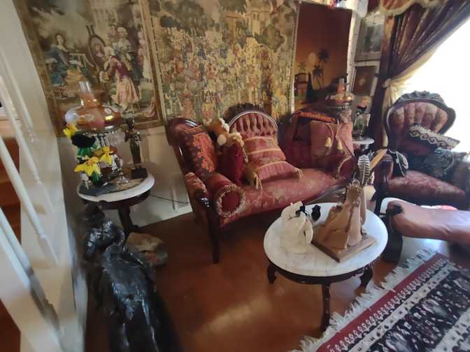 Gayle Wayne's room