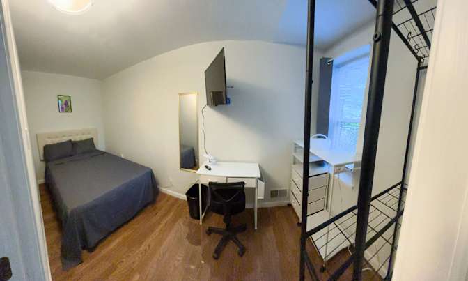 Thaddeus Harrington's room