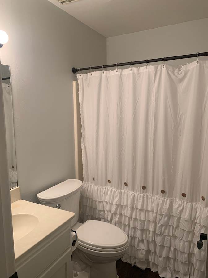 courtney white's room