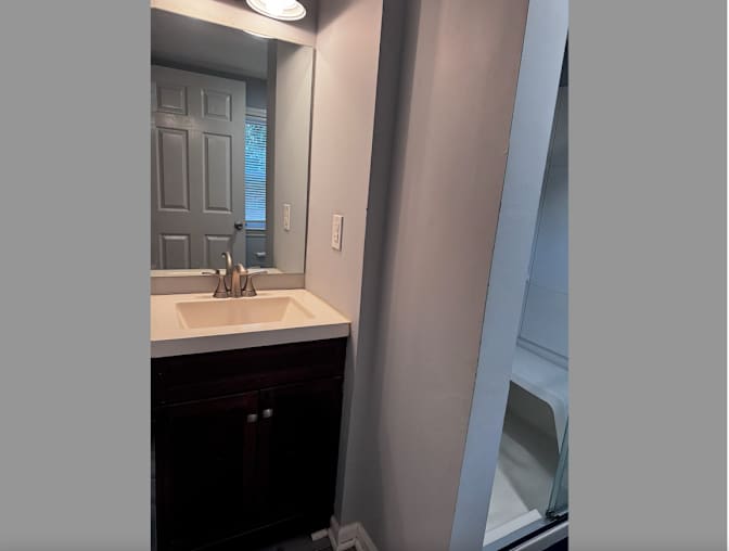 Alcove Rooms's room