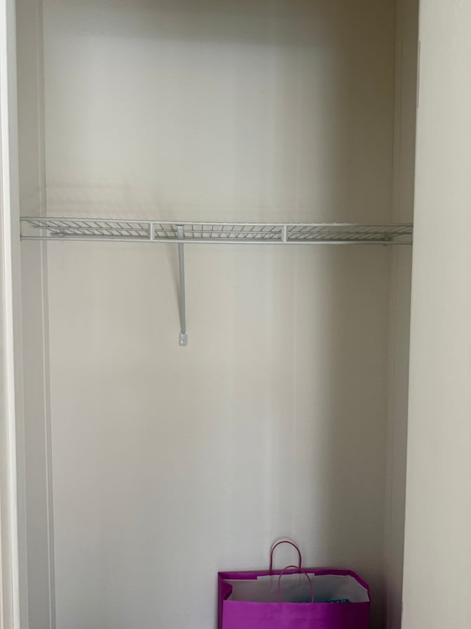 Amis's room