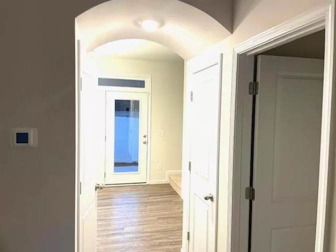 Alcove Rooms's room