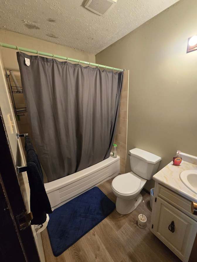 Michael Owen Gutsell's room