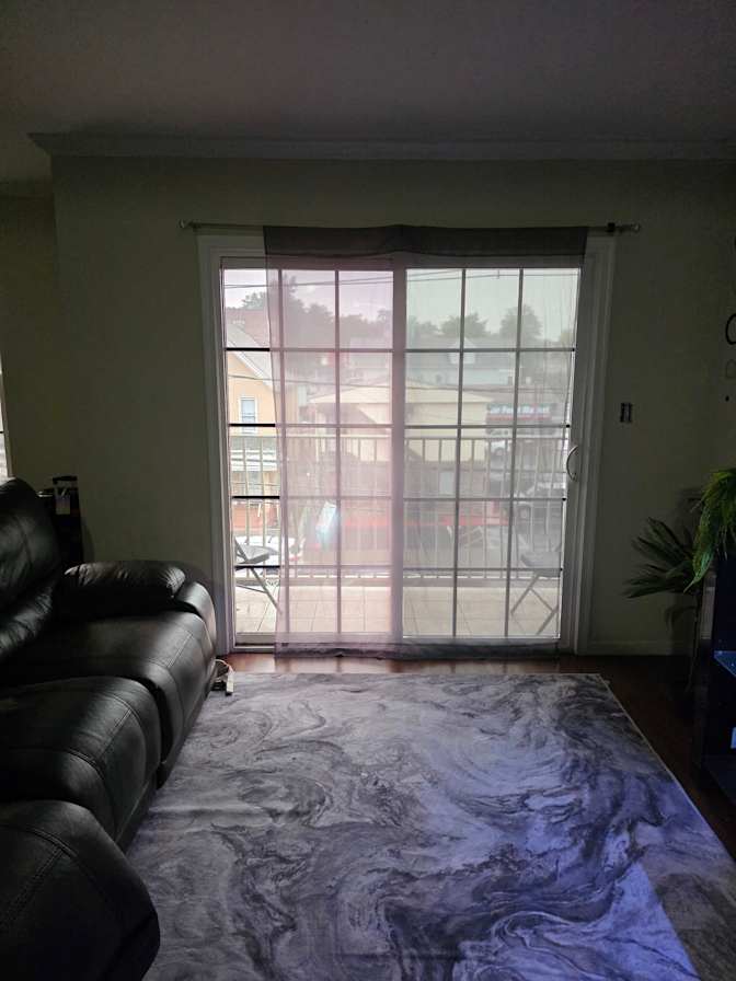 Sarya's room