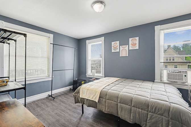 Jeniffer's room