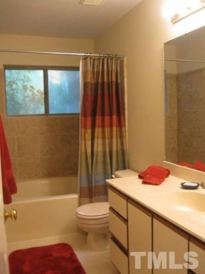 Alcove Rooms's room