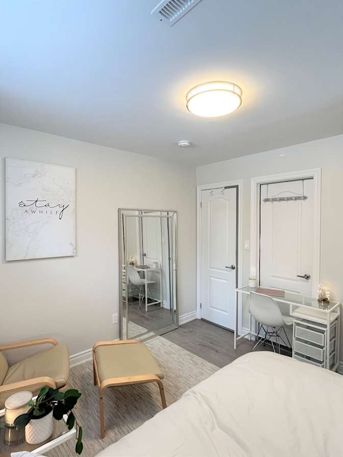 Elle's room