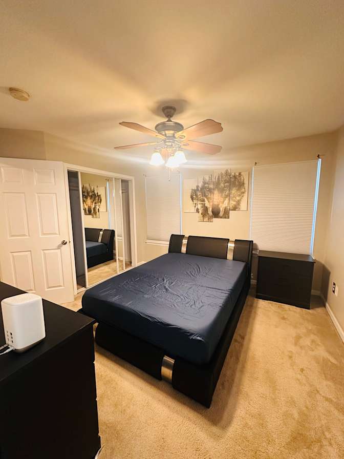 Farzad's room