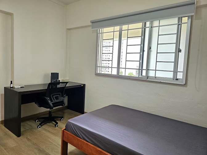 Lenz's room