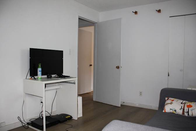 Mateo's room