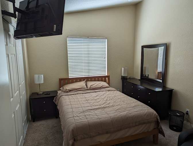 Al's room