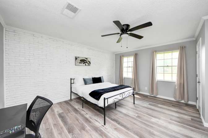 PadSplit's room