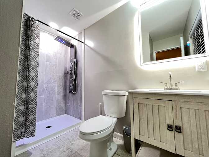 Cincy Furnished Stays's room