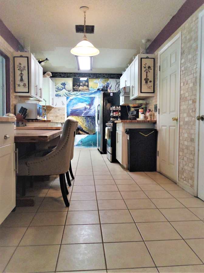Fernando Saravia's room
