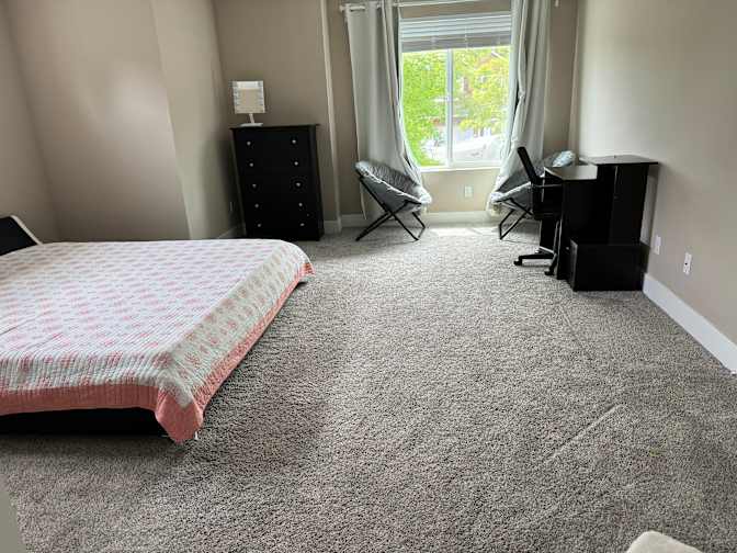 Tara's room