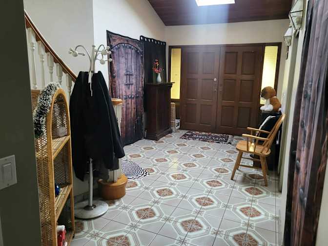 Eddy's room