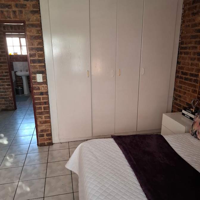 Sisipho Mbangeleli's room