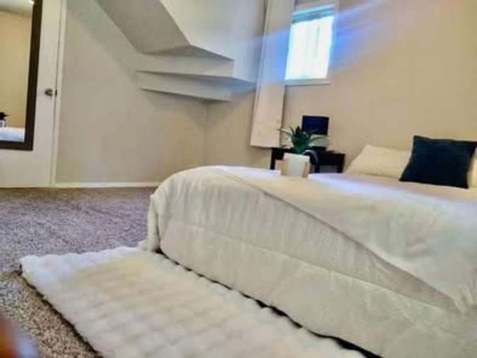 Zena's room