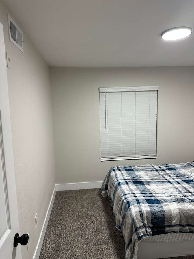 Mladen's room