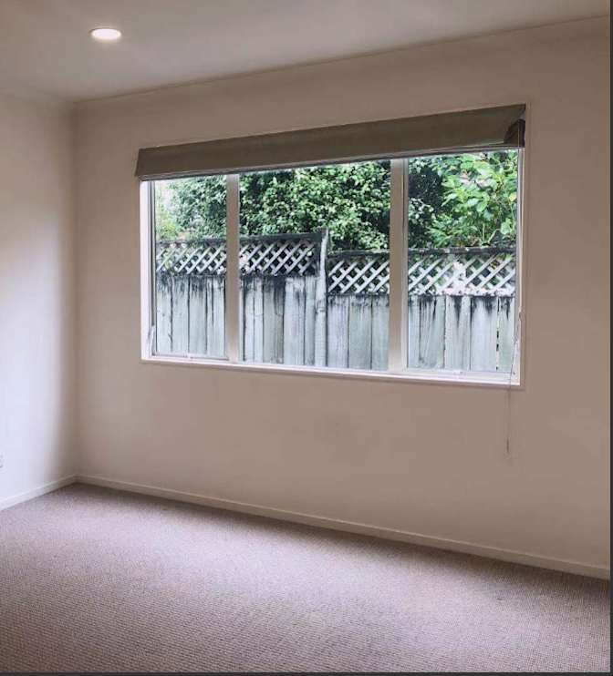 Albany's room