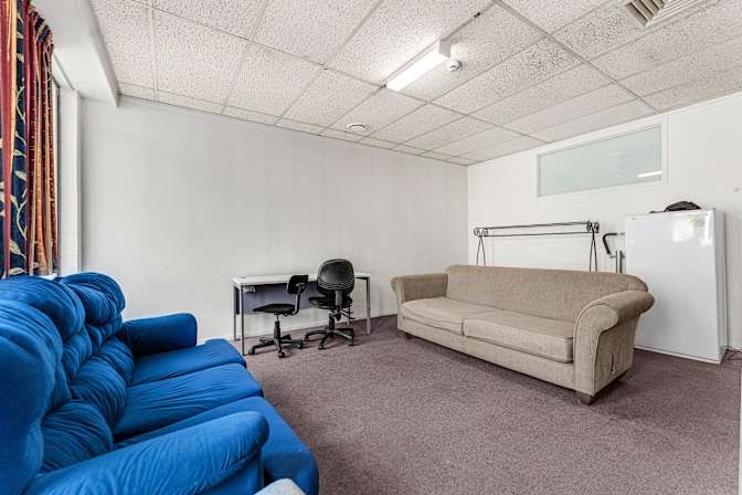 Bashir's room