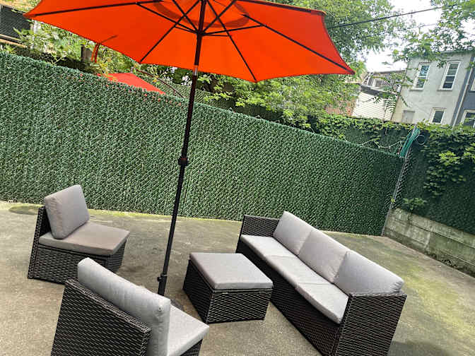 BROOKLYN APARTMENT SHARE LONG OR SHORT TERM's room