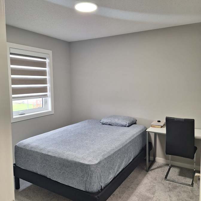 Sunday's room
