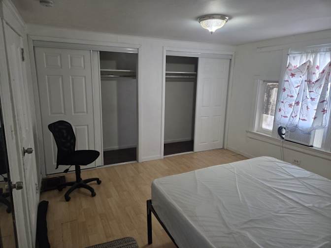 Ernesto's room
