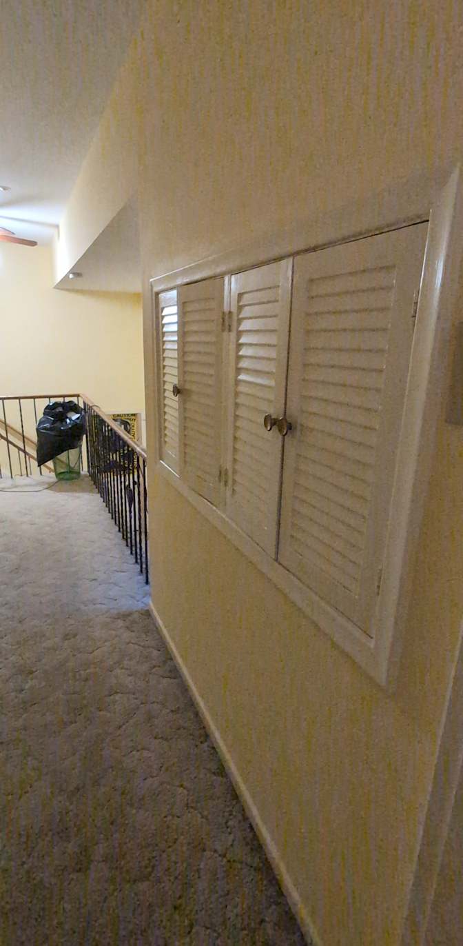 Ess's room