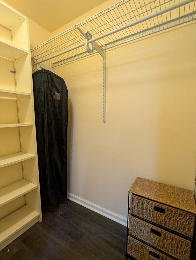 Pornin's room