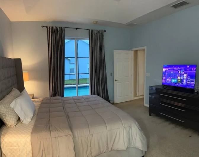 Fachele's room