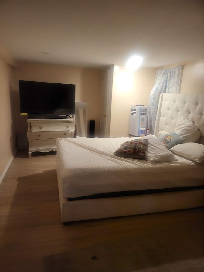Arnaud's room