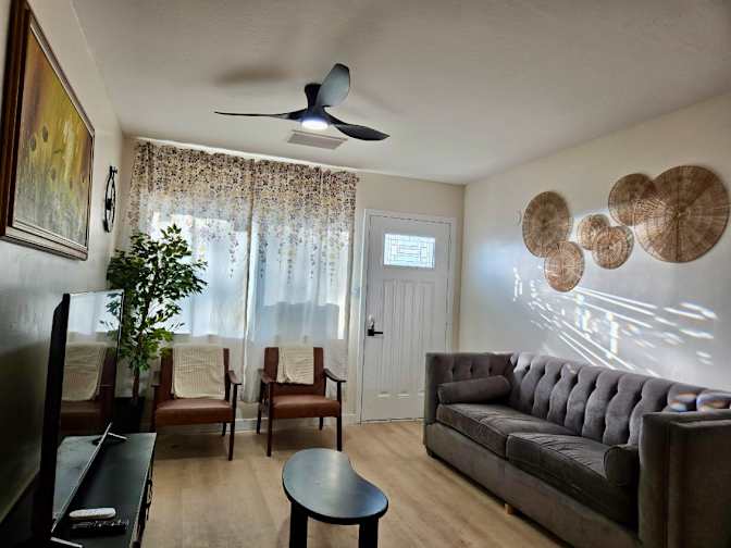 Oluwatoni Aderoju's room