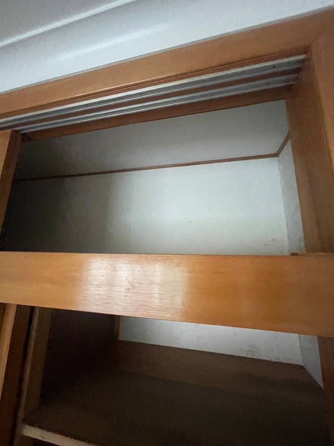 Jordon's room
