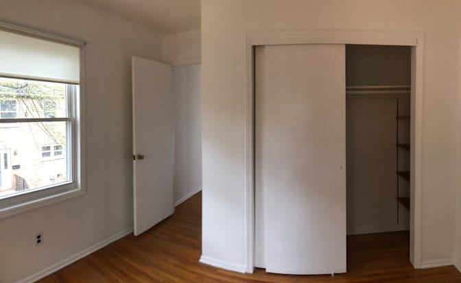 Eren's room