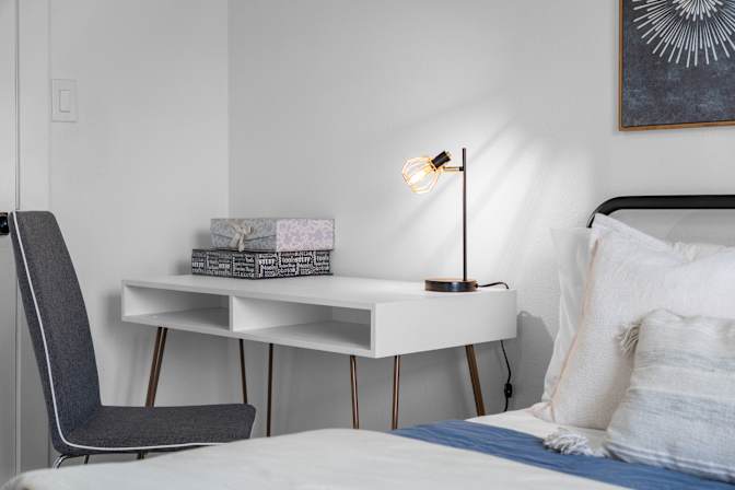 Tomic Properties's room
