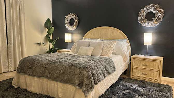 Phong Hong's room