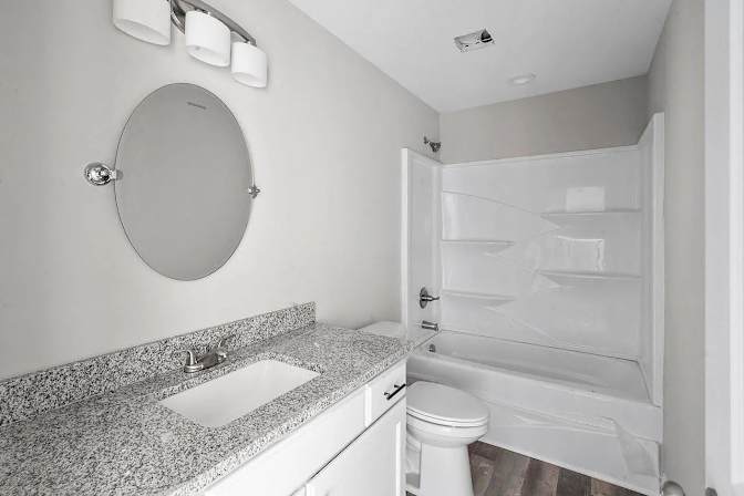 Alcove Rooms's room