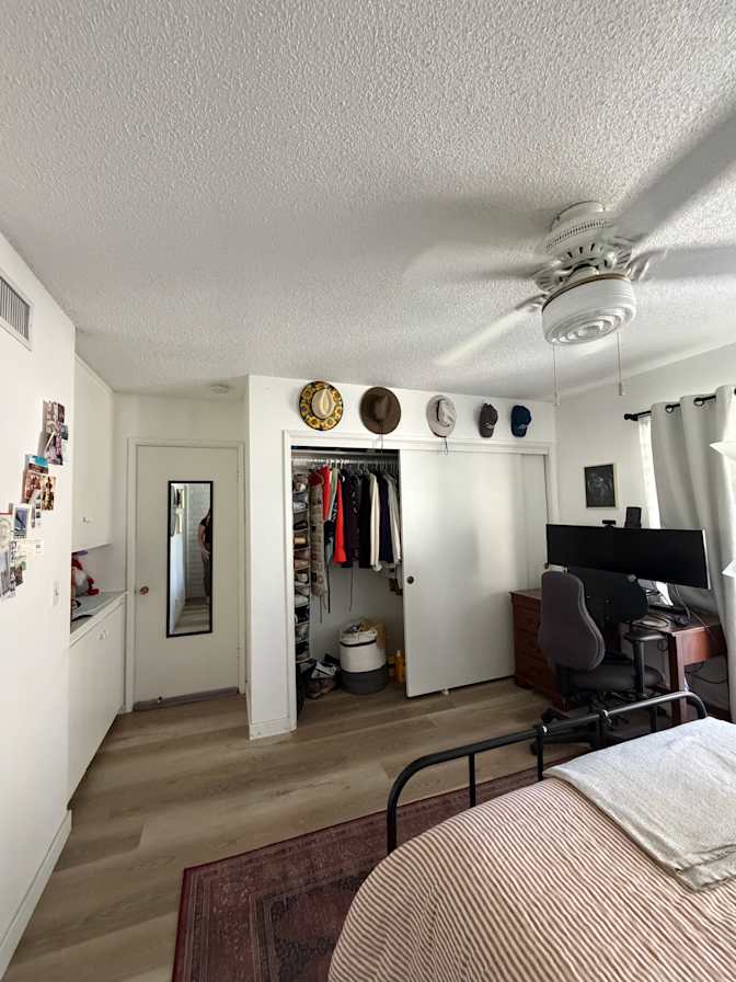 Sara's room