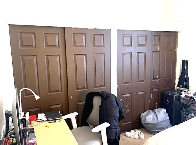 Vivian's room