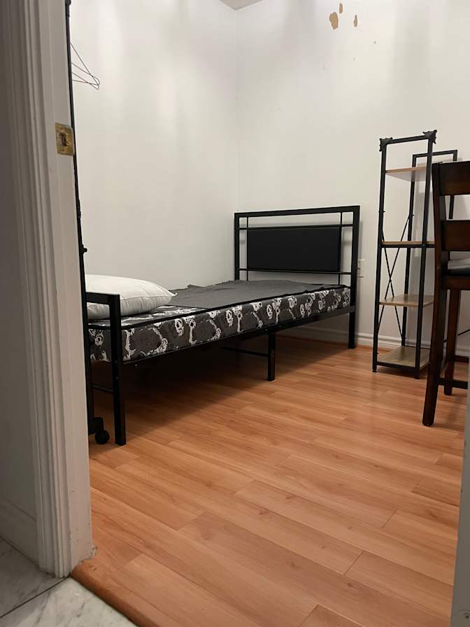 Riri's room