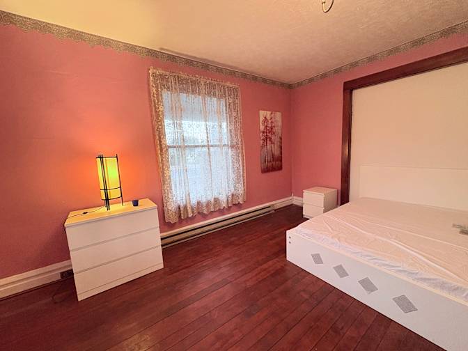 Zafar Haq's room
