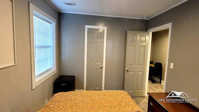GBU Holdings Group's room