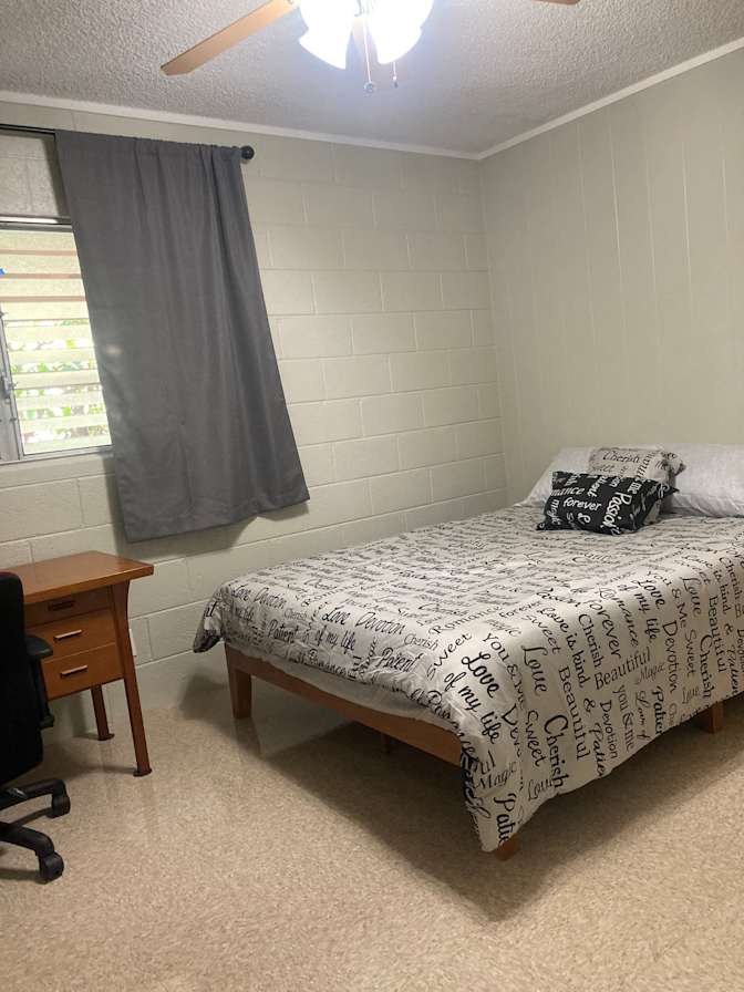 Glenn Higa's room