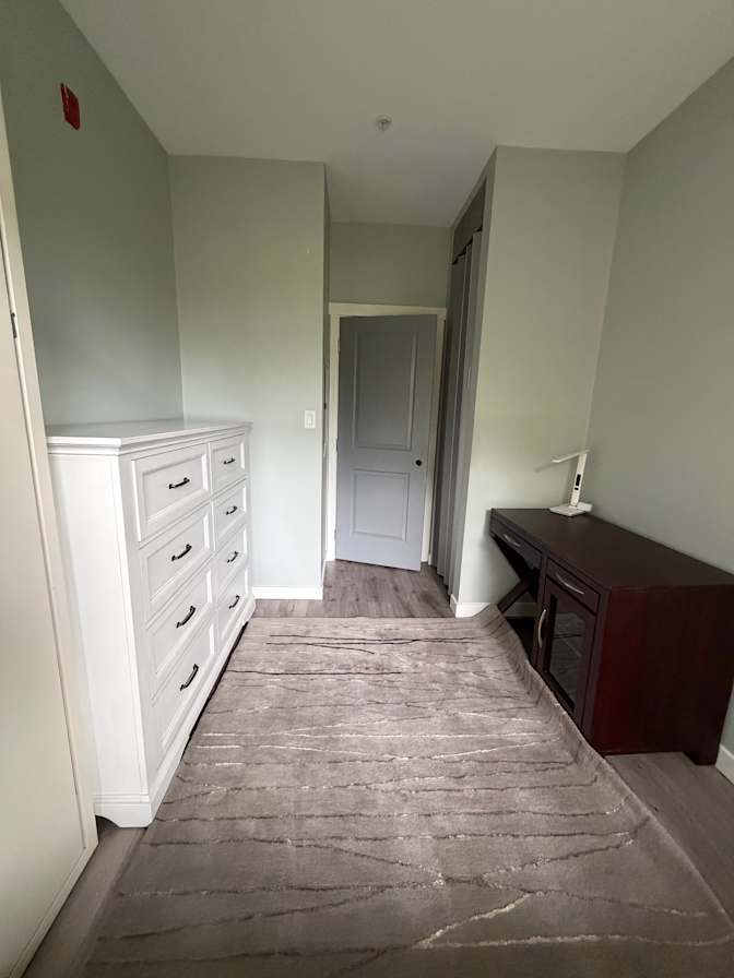 G's room