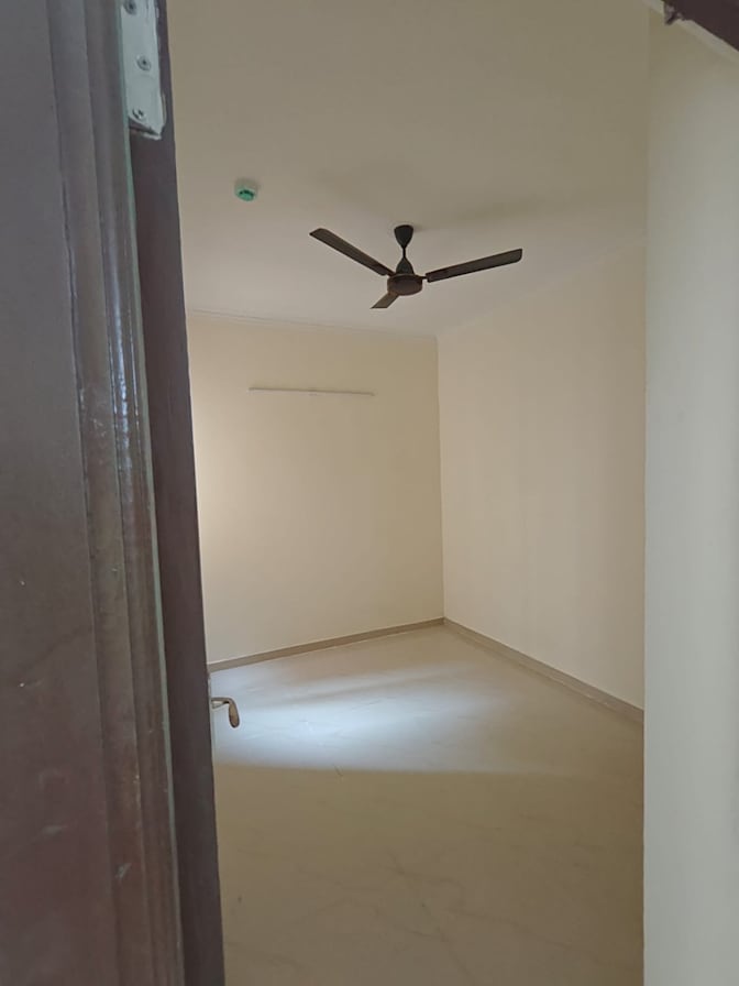 Anand Tripathi's room