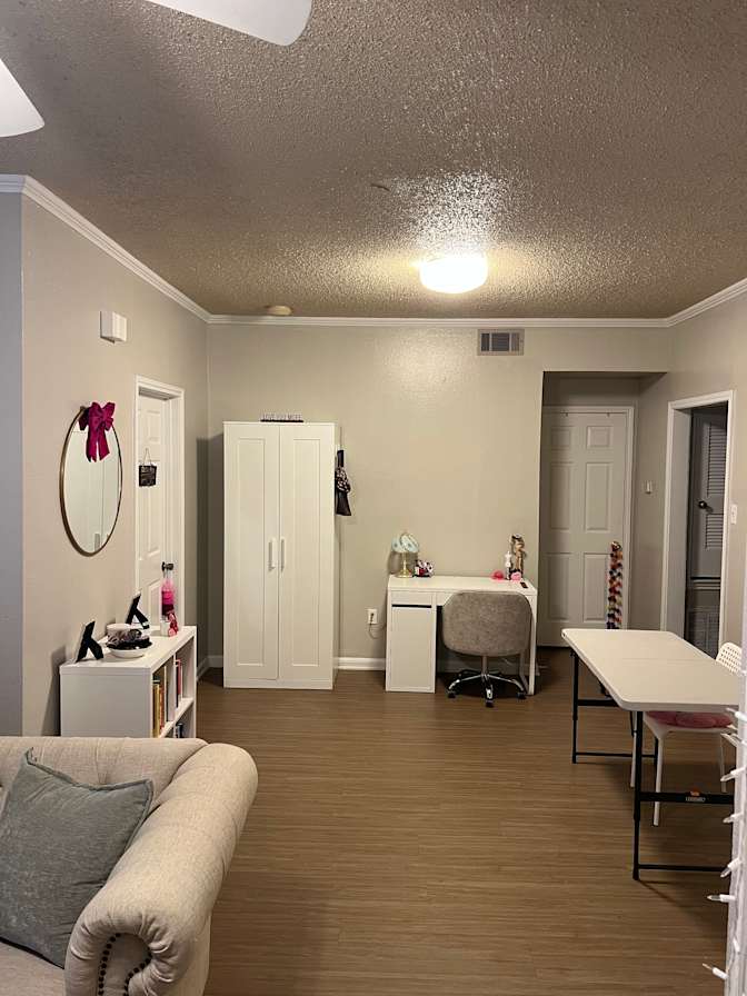 Meadow Zeltner's room
