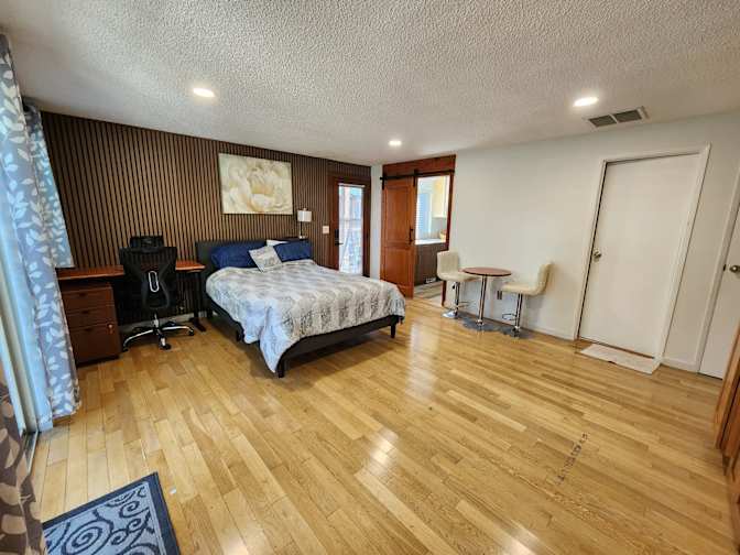 Avishek's room