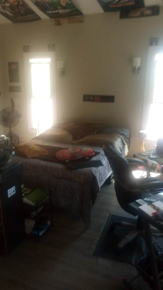 JaRell Collins's room