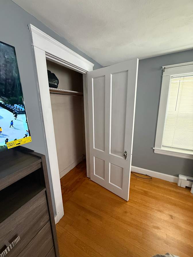 Dinach Masse's room